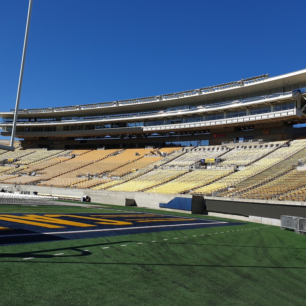 California Memorial Stadium 1