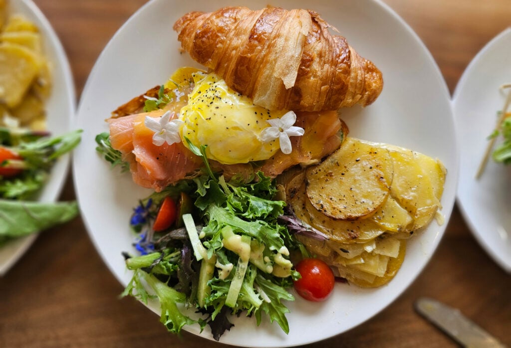 Sarmentine New Brunch with French Twist