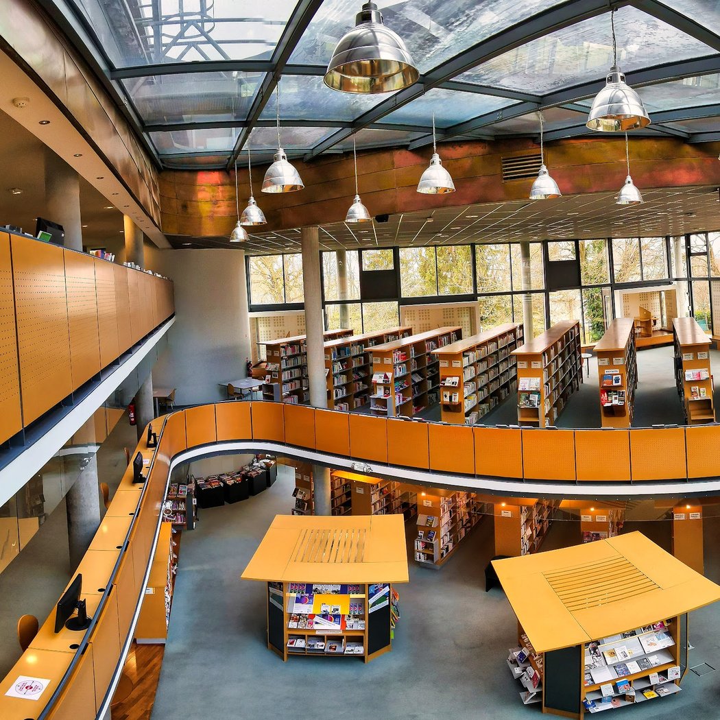 Public Library Gabriel Bourdin - Fresnes 1