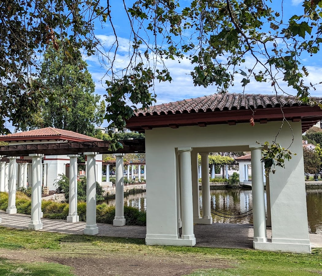 Lake Merritt Columns 1