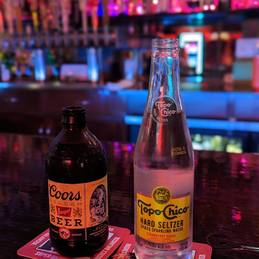 Susie's Bar 3