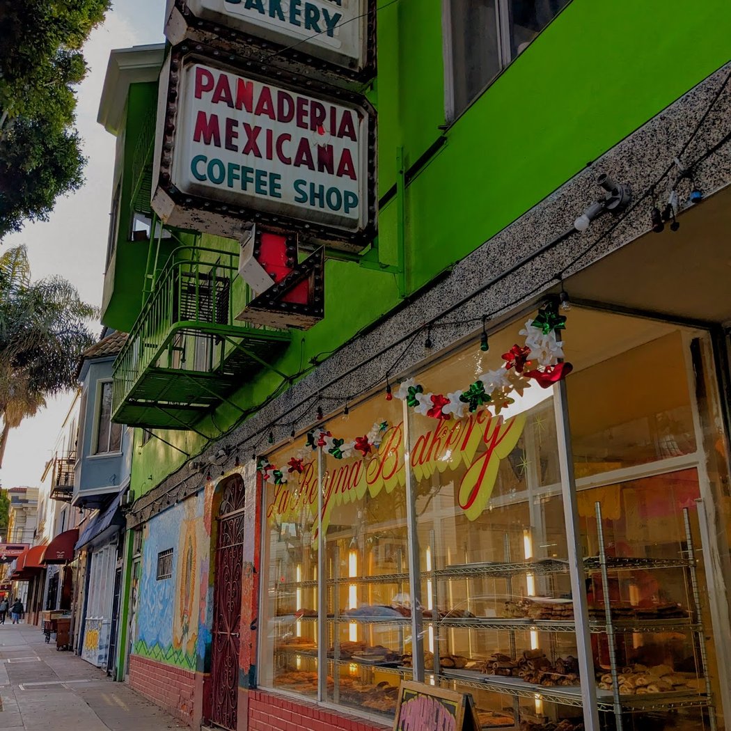 La Reyna Bakery & Coffee Shop 2