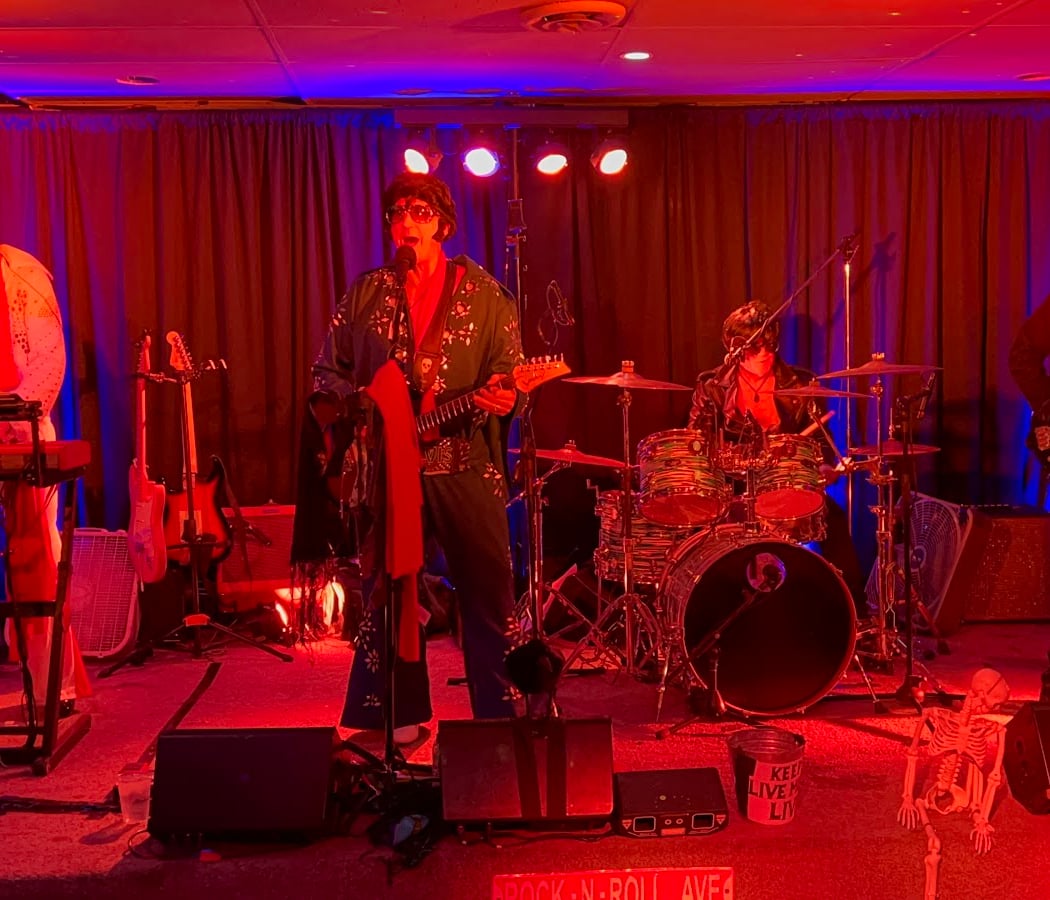 R PLACE MUSIC CLUB 2