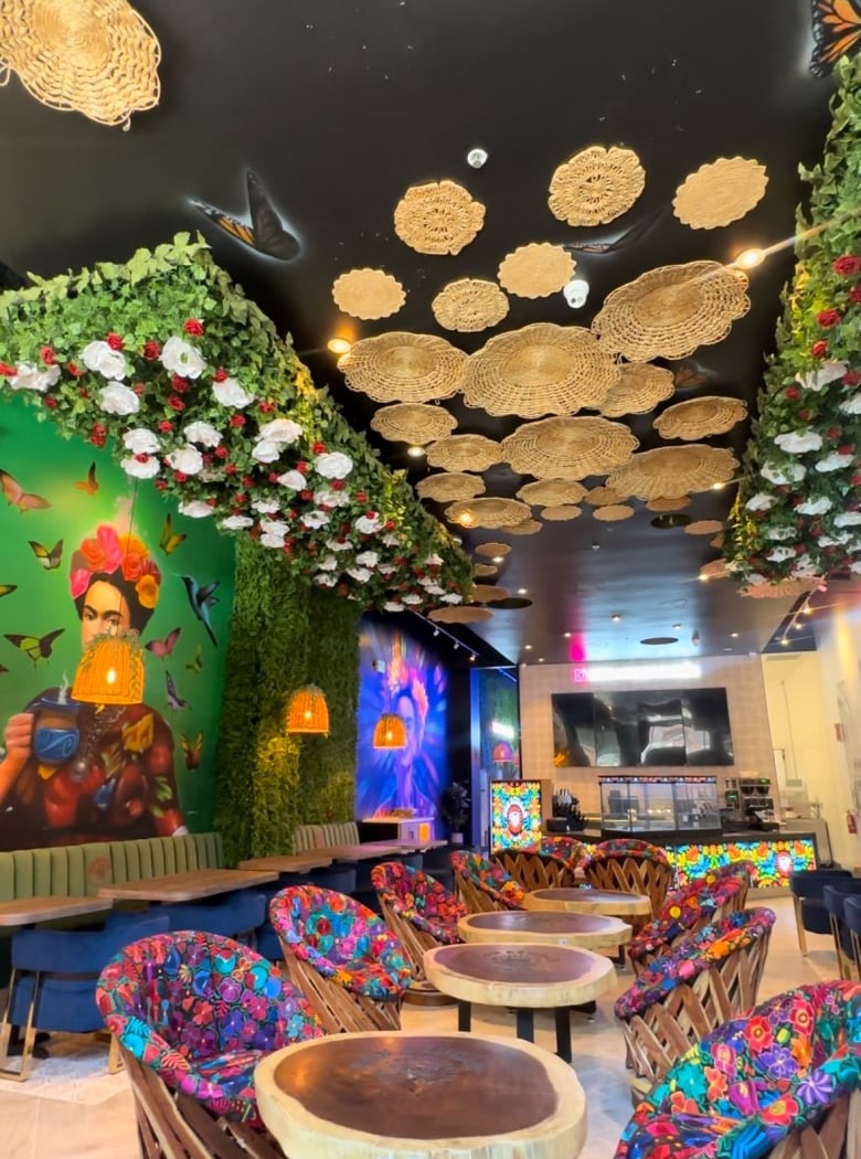 Con Azúcar Café - Redwood City, CA 3