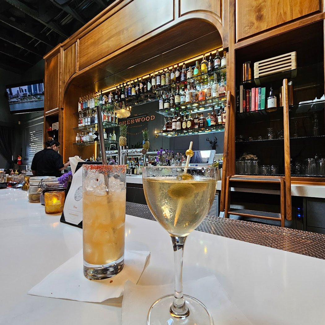 The Sherwood Cocktails & Lounge 3
