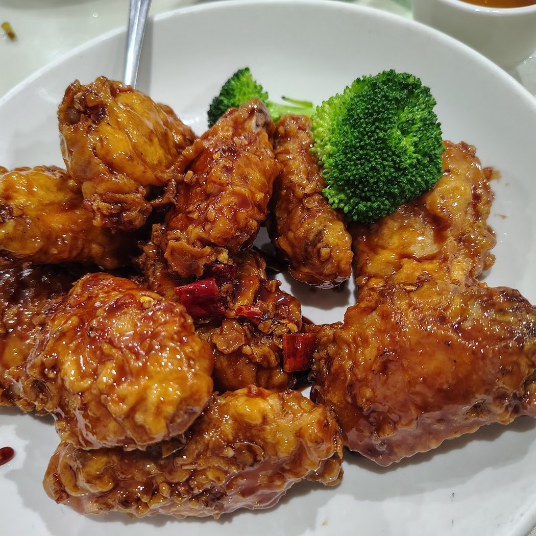 Chang's Kitchen Restaurant 1
