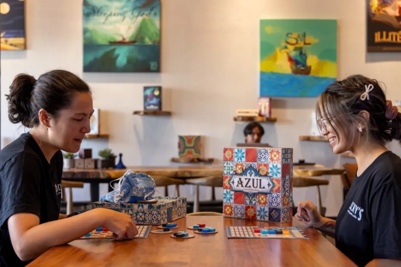 Plucky's Cafe 5