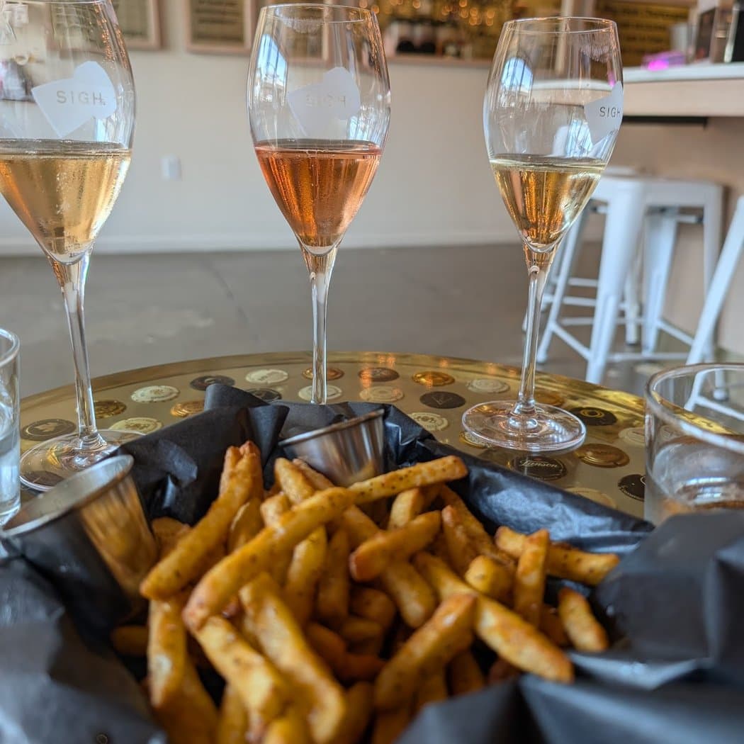 SIGH. Champagne & Sparkling 2