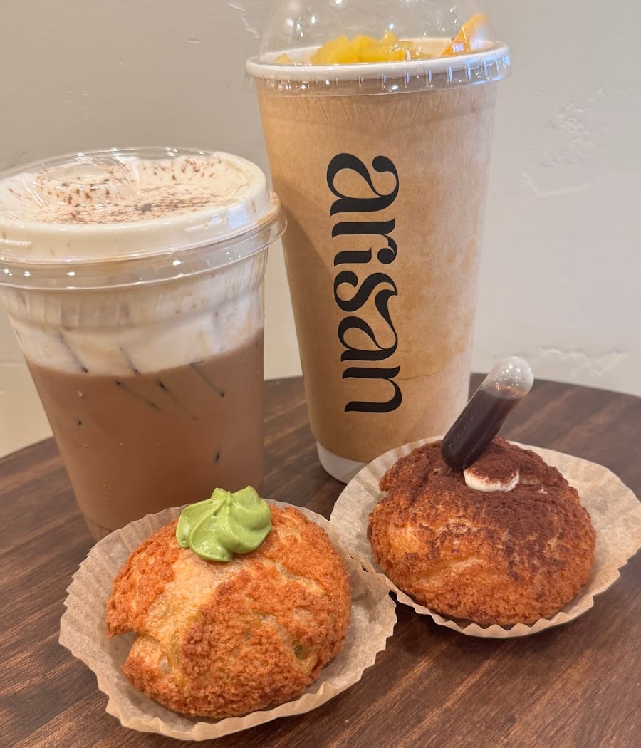 Arisan Tea & Coffee House 1