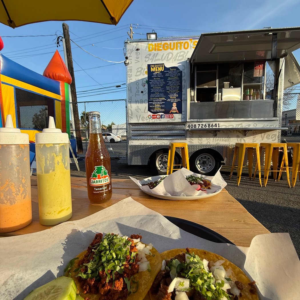 La Plaza Best Food Trucks 1