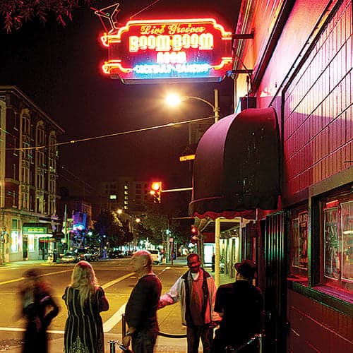 LADIES NIGHT w/ TOPAZ and DJ STARZ