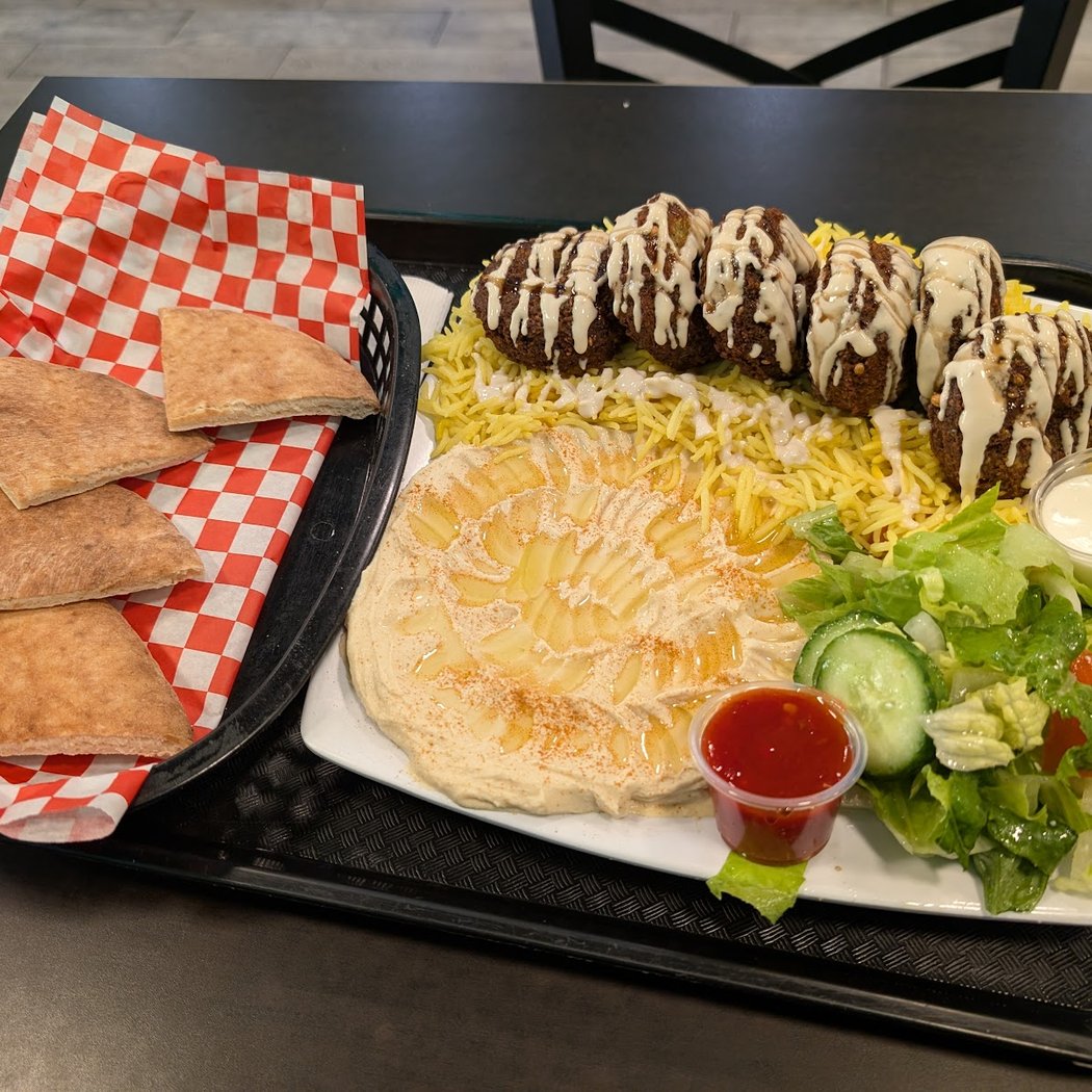 Lazeez Kitchen 3