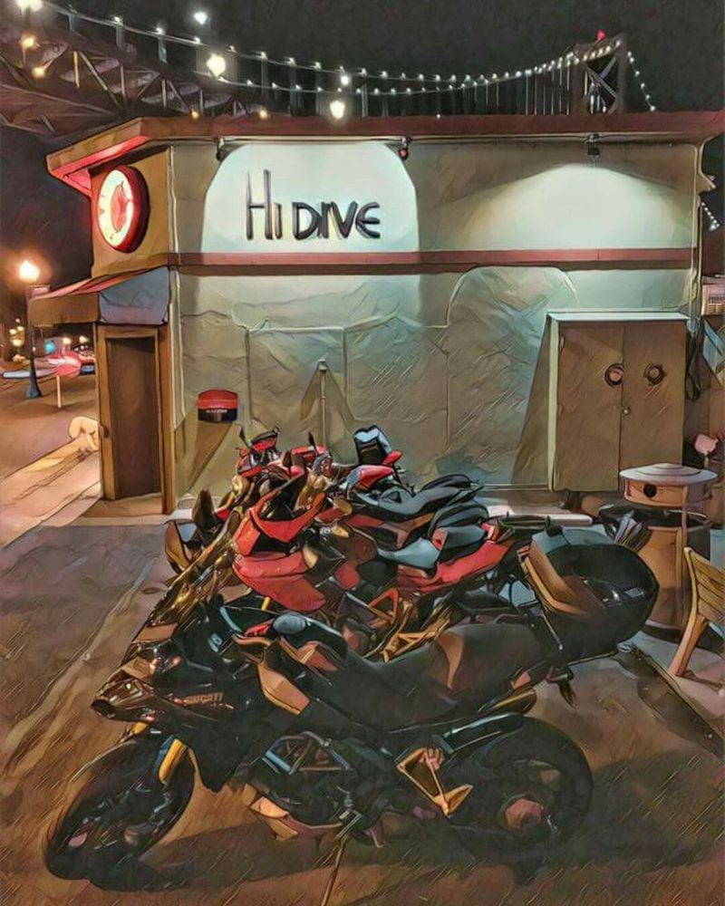 Hi Dive Bar 3