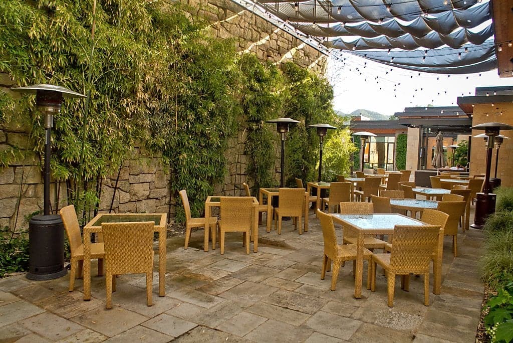 Lucy Restaurant & Bar 3