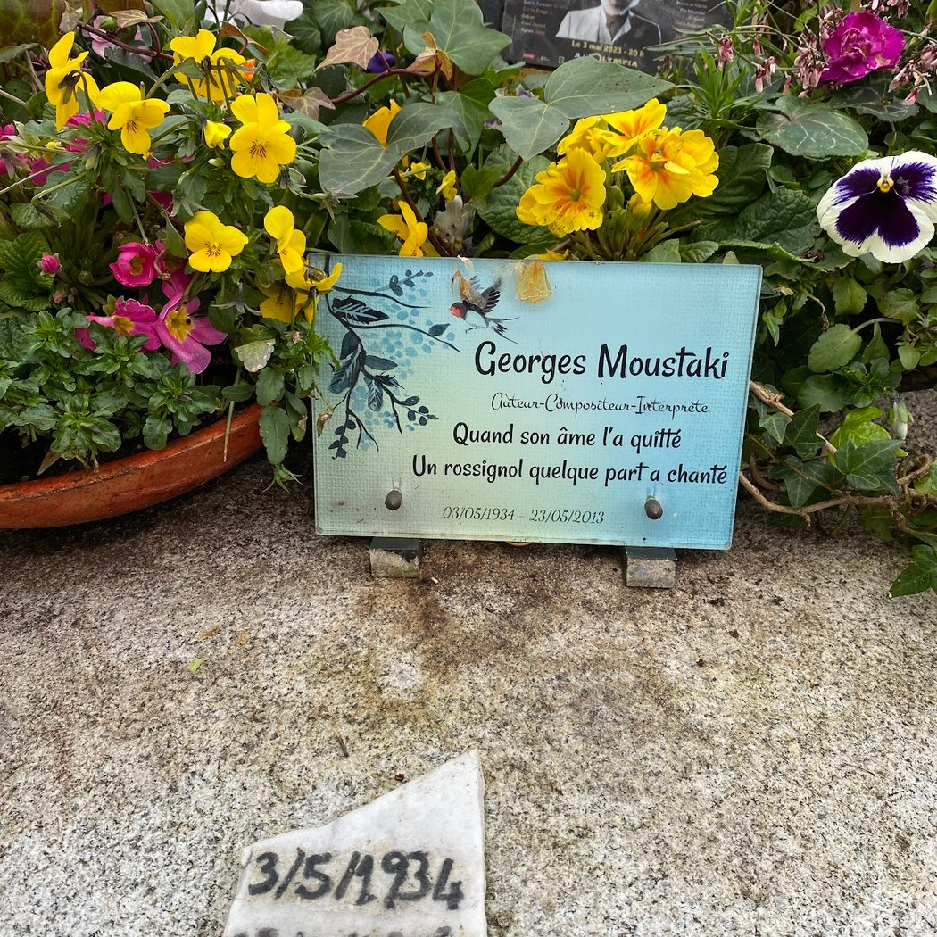 Tombe de Georges Moustaki 1