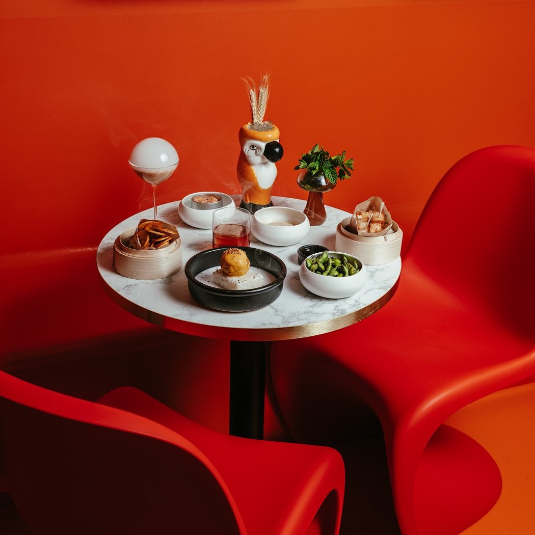 Unplug Bar - Cocktails & Tapas 2