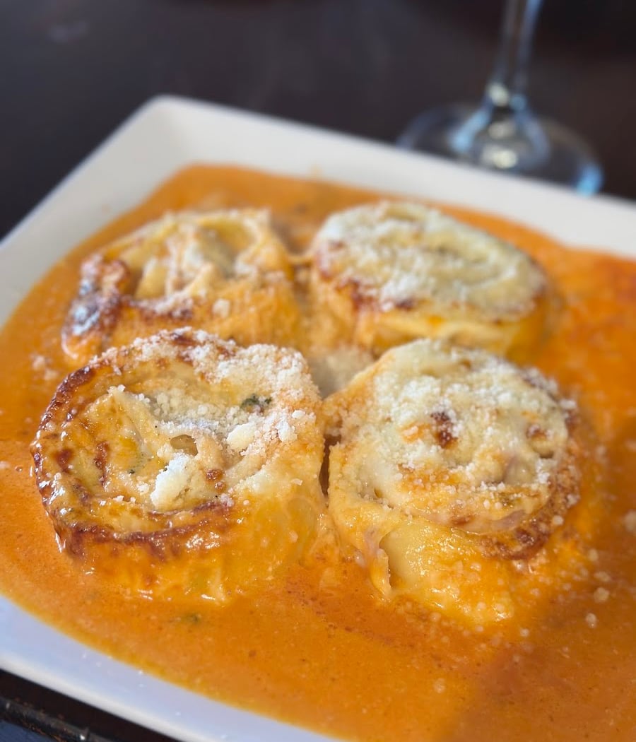 Maurizio's Restaurant 3
