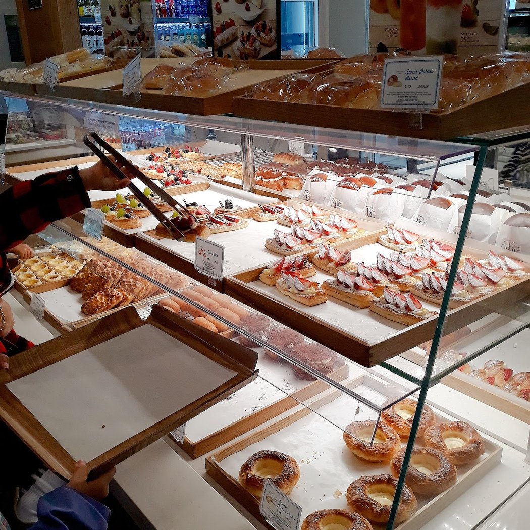 Grand Century Shopping Mall 1