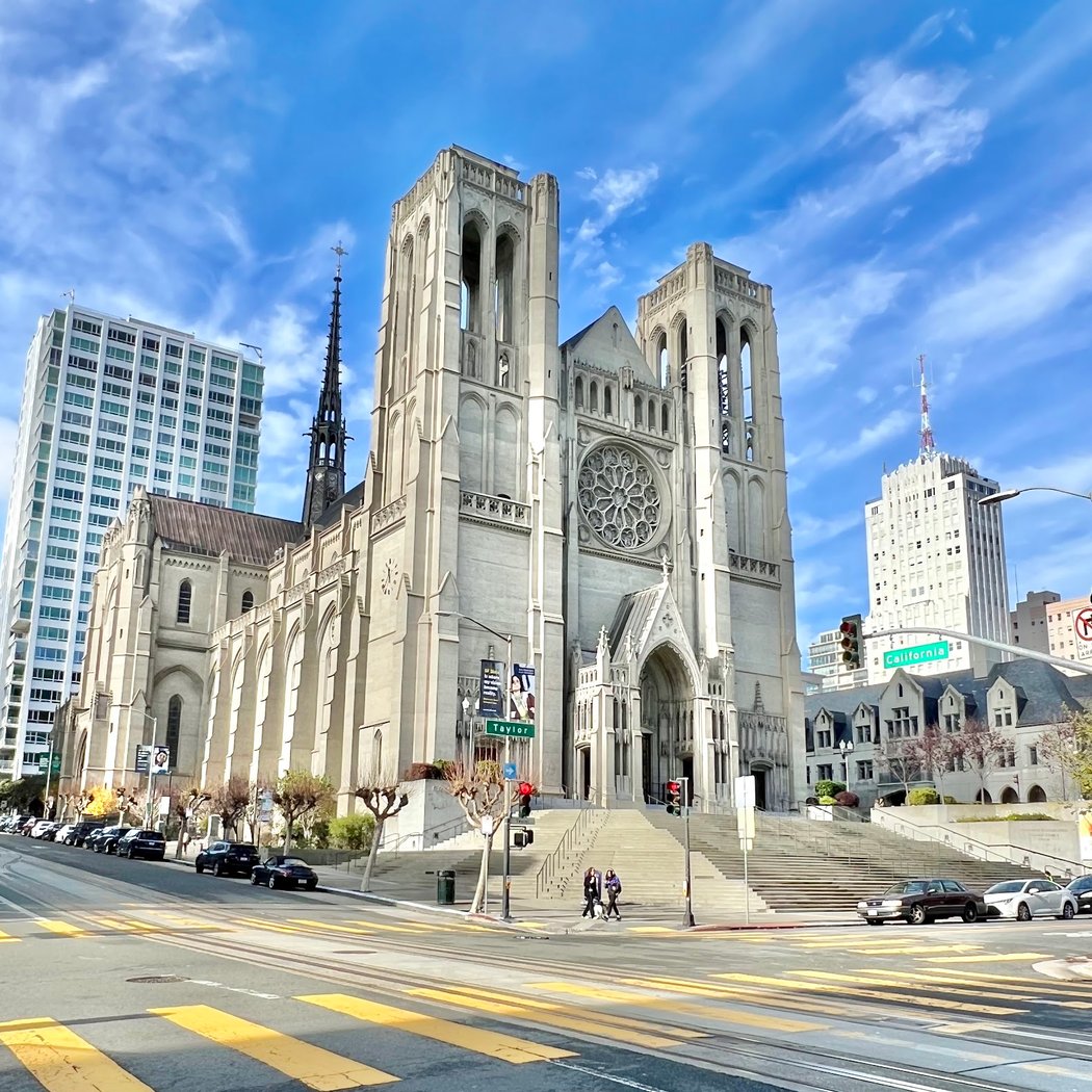 Grace Cathedral AURA: An Immersive Odyssey of Breathtaking Proportions 2
