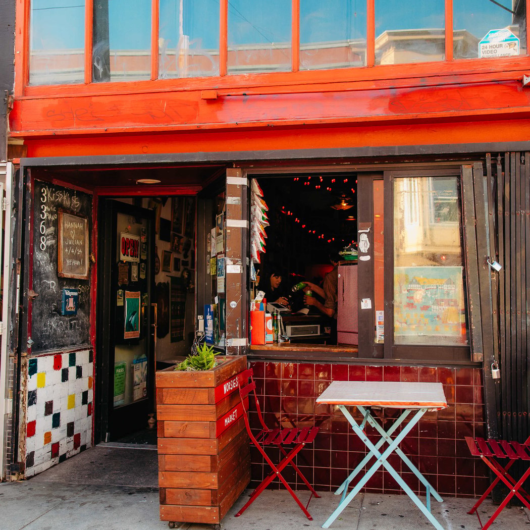 Horsies Market & Saloon 3