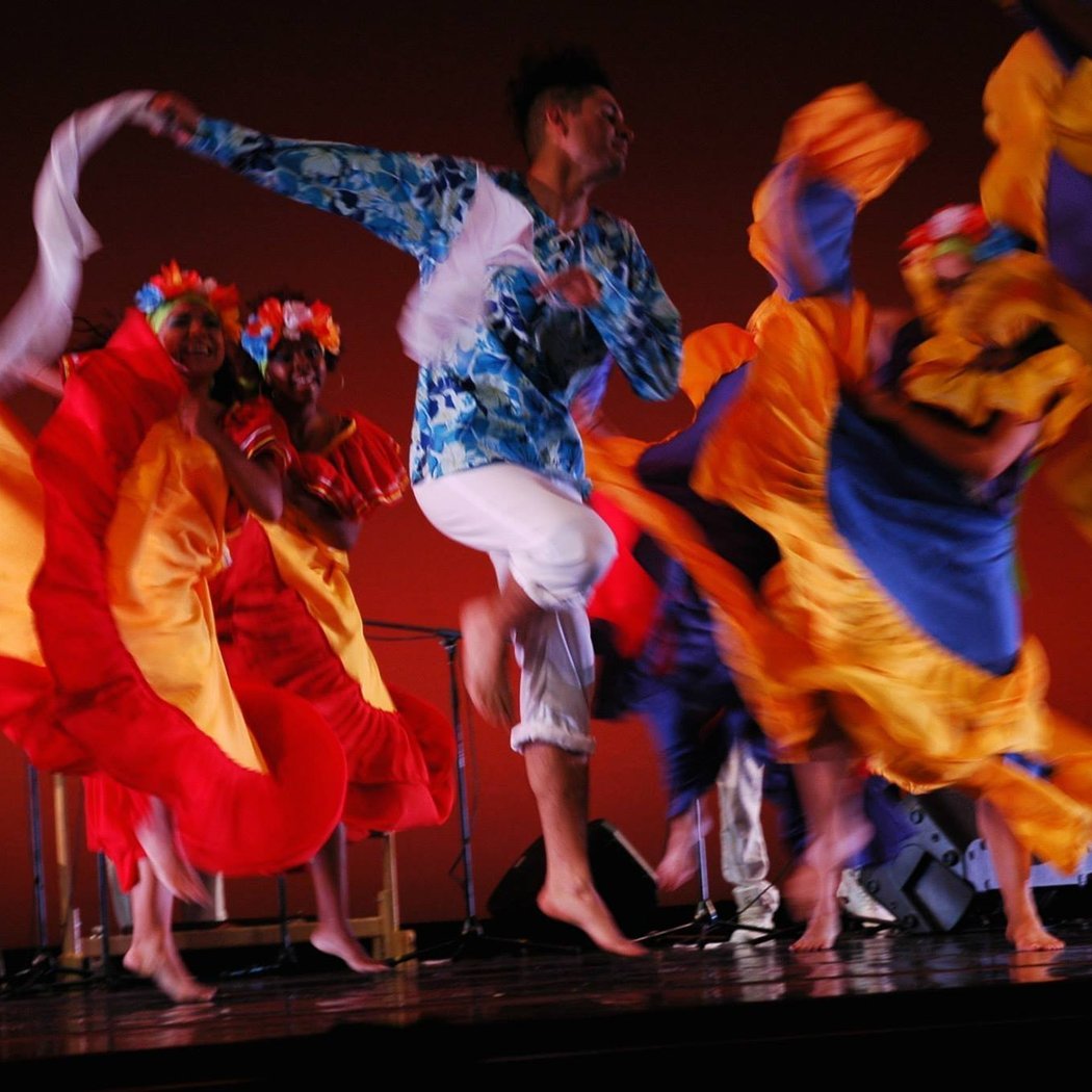 MACLA/Movimiento de Arte y Cultura Latino Americana 1