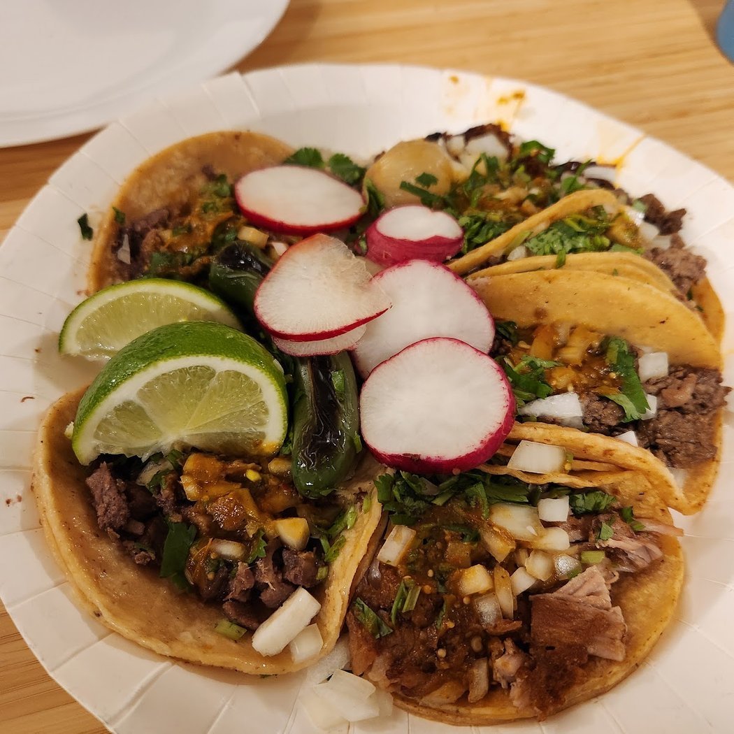 Tacos El Gordo 1