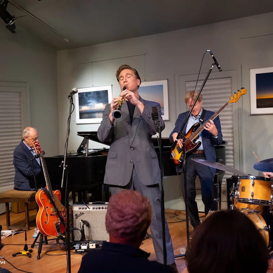 Dave Bennett Quartet: Swing, Surf & Rock