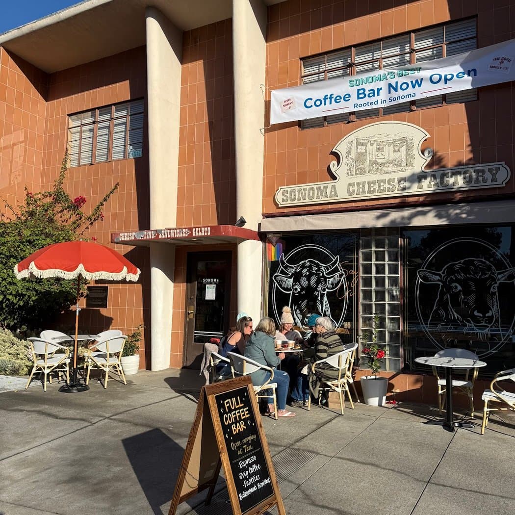 Sonoma's Best Coffee Shop On The Plaza 2