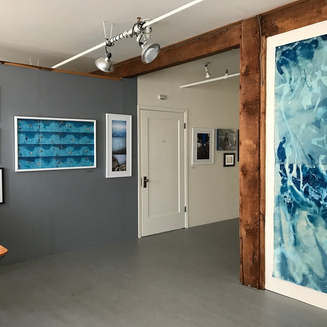 Gray Loft Gallery 5