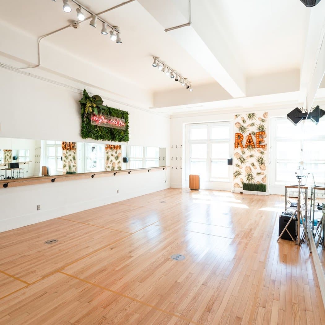 Hip Hop (Int/Adv) w/ Luma Prudente 3