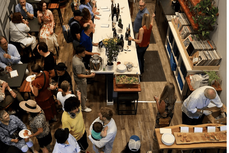 Montagne Russe Winery and Record Lounge 2