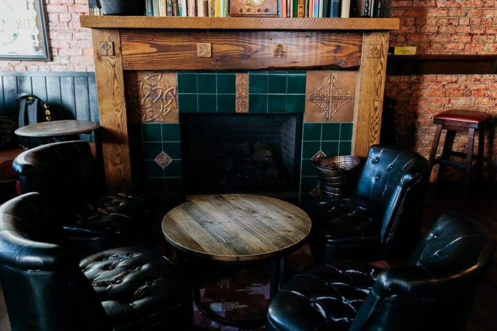 Sláinte Irish Pub Oakland 4