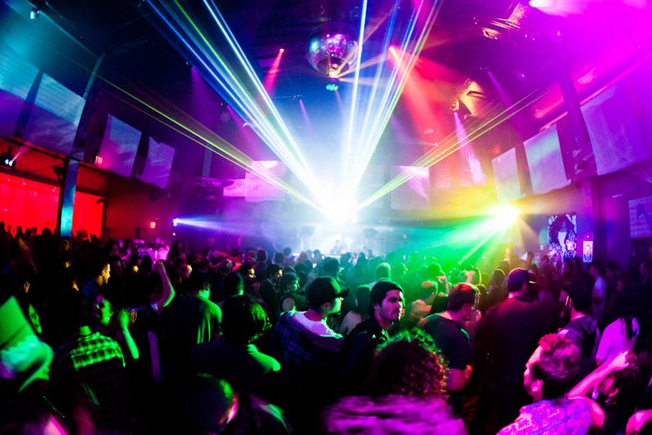 1015 Folsom 3