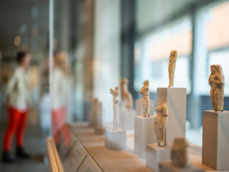 Sunday Drop-In Tour | Women in the Ancient World: A Mother’s Day Tour 1
