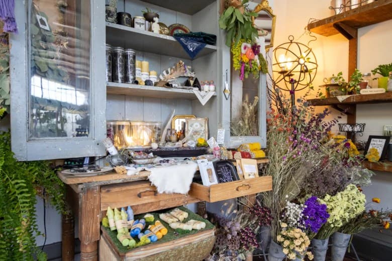 Little Green A Plant Bar 5