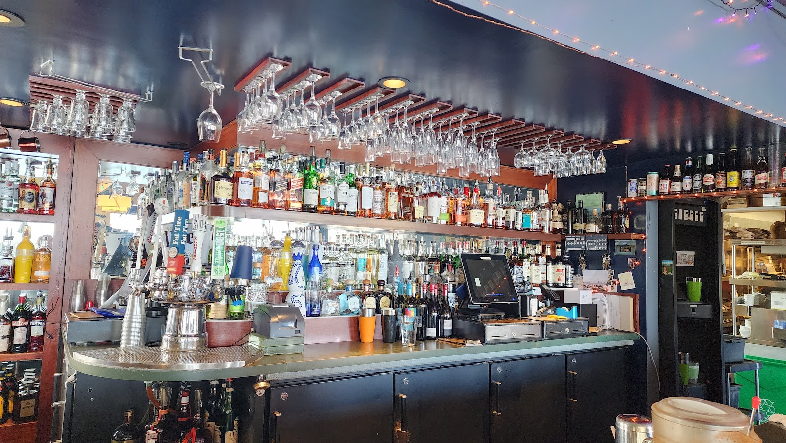 Hi Dive Bar 4