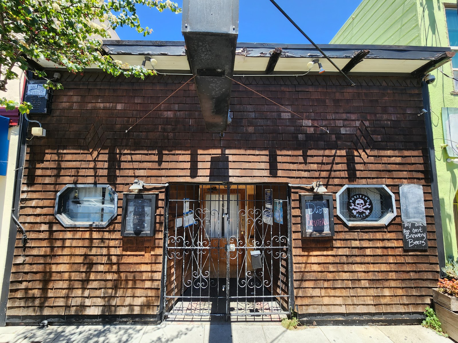 The Lucky Horseshoe 5