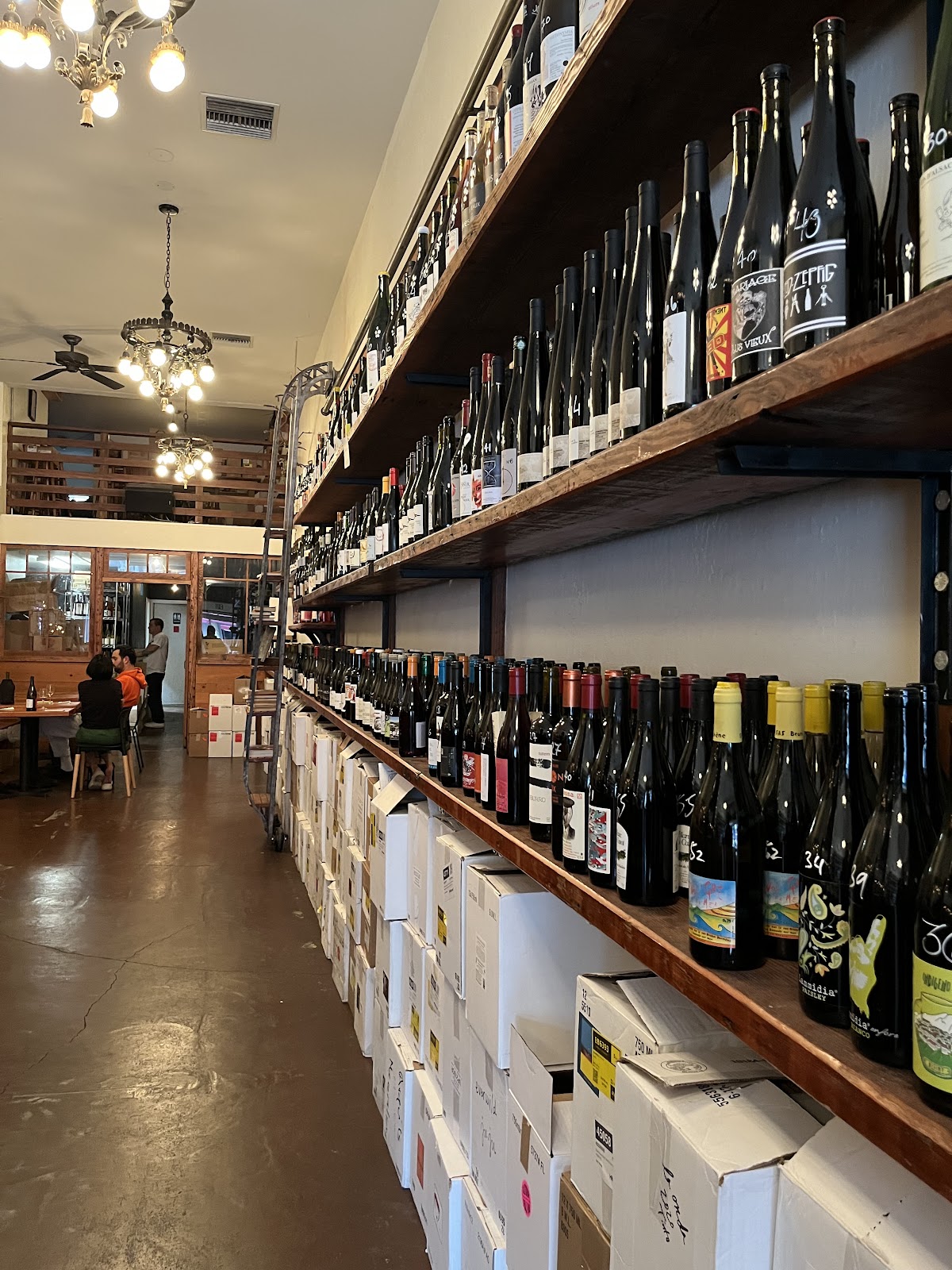 Ordinaire Wine Shop & Wine Bar 5