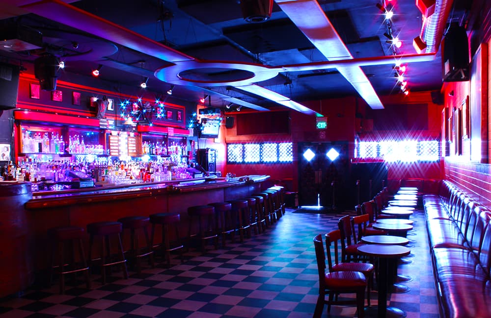 LADIES NIGHT w/ TOPAZ and DJ STARZ 4