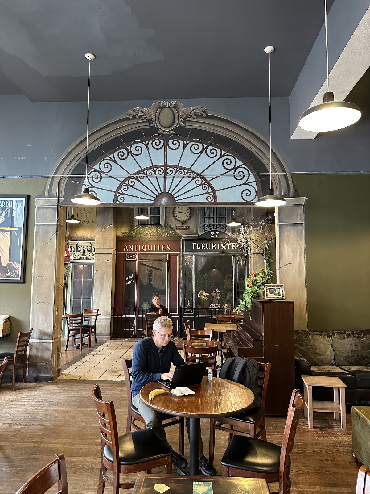 Cafe Enchante 5