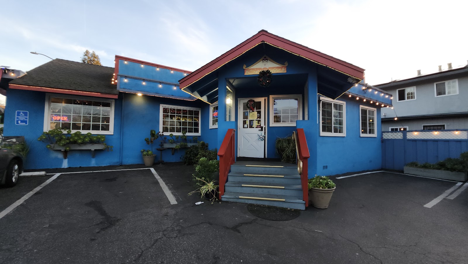 Sawasdee Thai Cuisine 5
