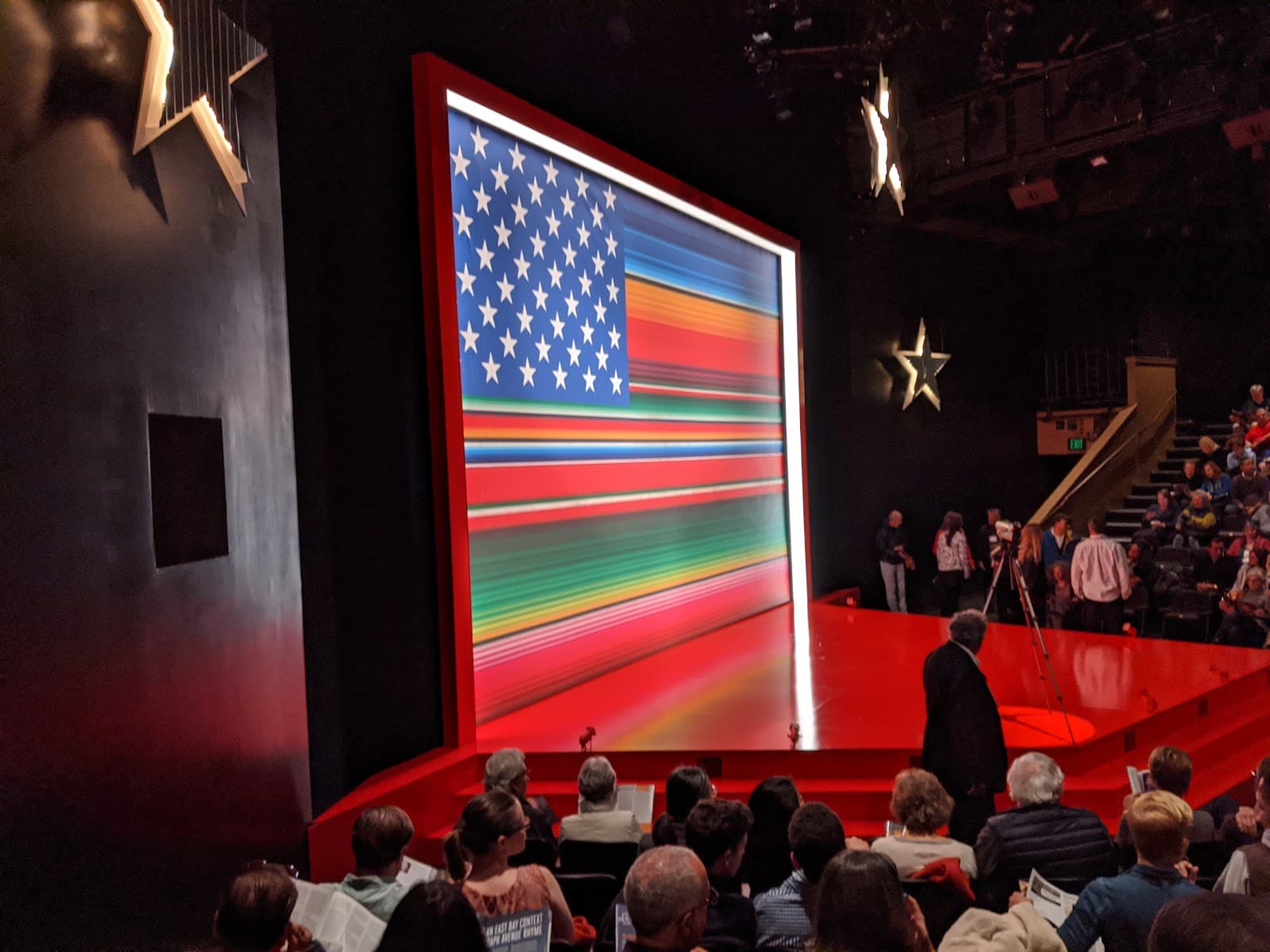 HOW SHAKESPEARE SAVED MY LIFE 4