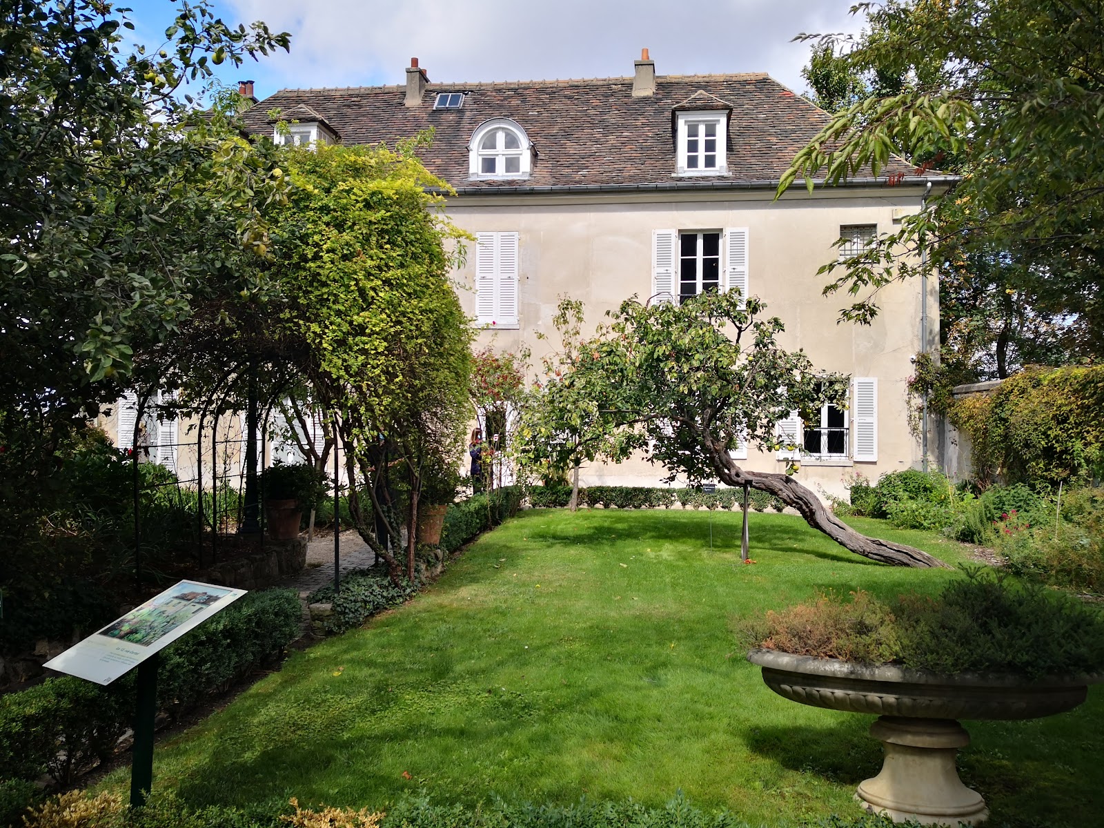 Visite des vignes de Montmartre et dégustation de vin 4
