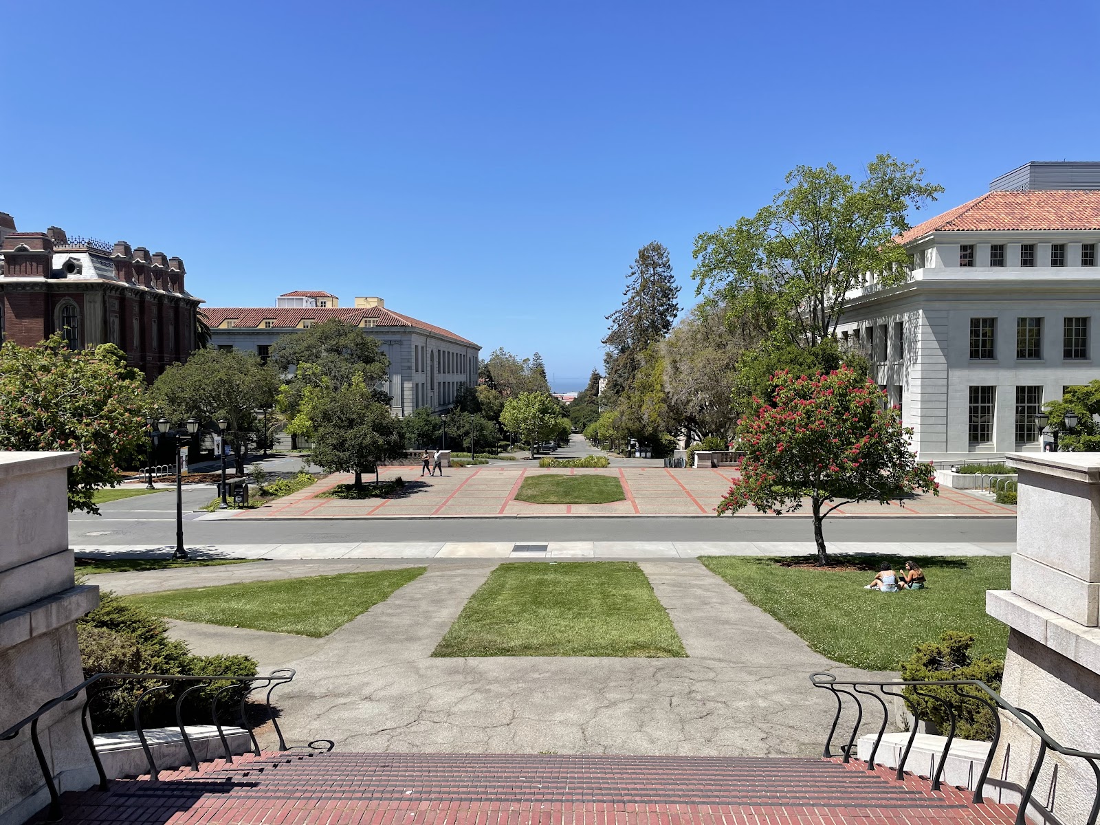 Campanile Esplanade 4