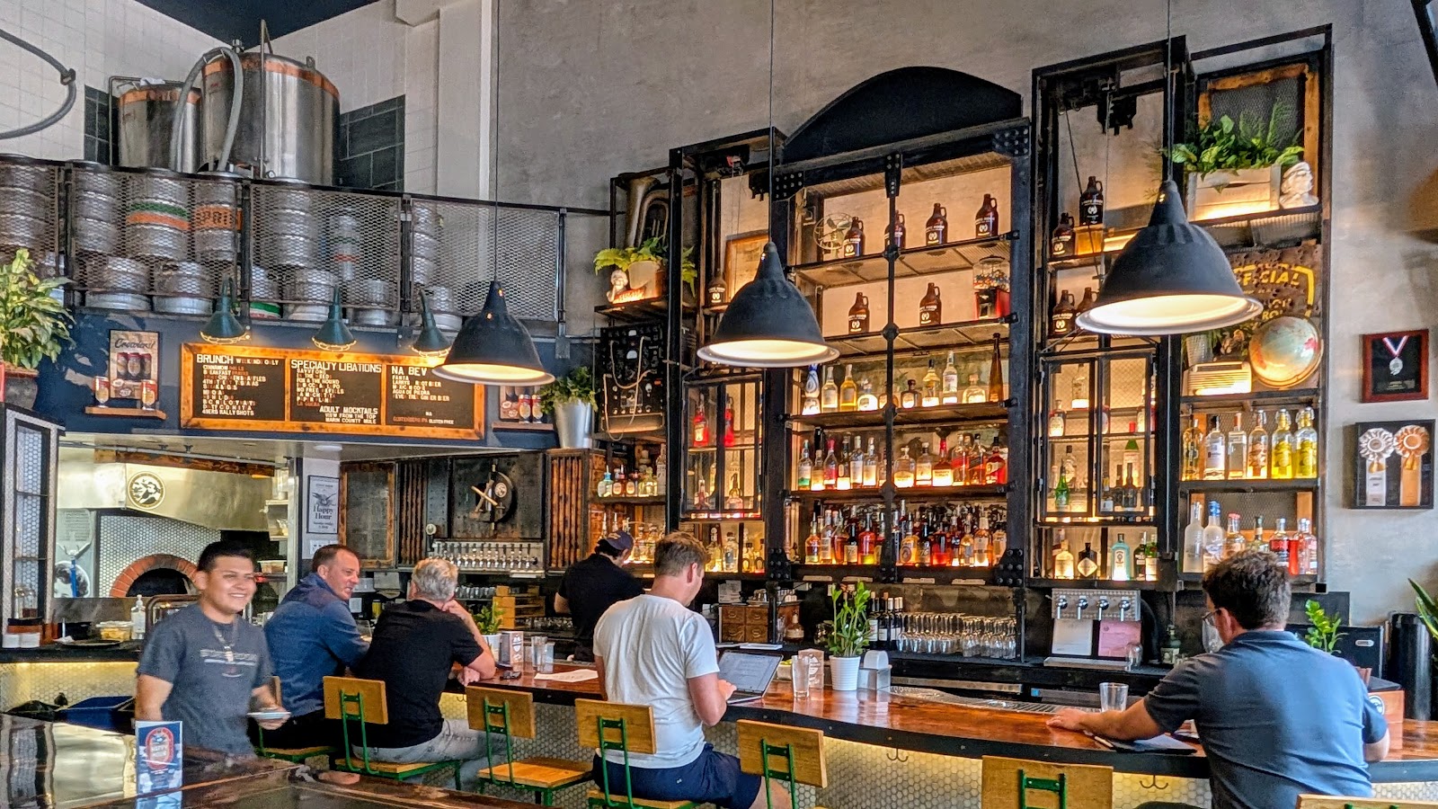 Happy Hour at The State Room 4